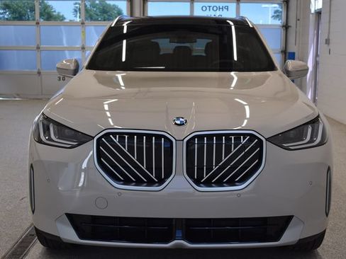 New 2026 BMW X3 xDrive30i w/ Premium Package AWD/4WD image 3