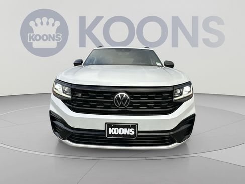 Used 2023 Volkswagen Atlas Cross Sport SEL R-Line AWD/4WD image 19