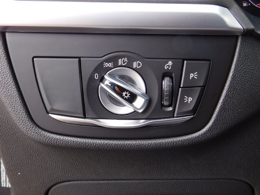 Used 2022 BMW X3 xDrive30i w/ M Sport Package 2 AWD/4WD image 29