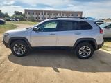 Used 2019 Jeep Cherokee Trailhawk w/ Comfort/Convenience Group image 2