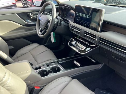 New 2026 Lincoln Corsair Grand Touring image 8