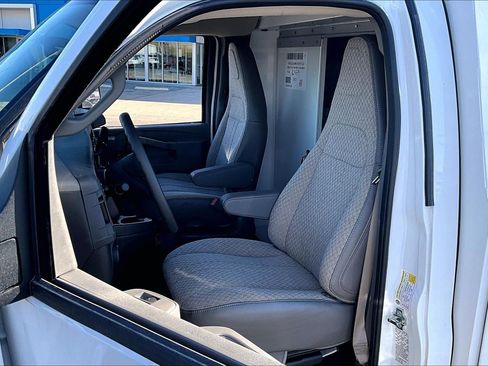 New 2025 Chevrolet Express 3500 w/ Power Convenience Package RWD image 9