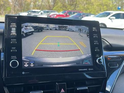 Used 2021 Toyota Camry XLE image 16