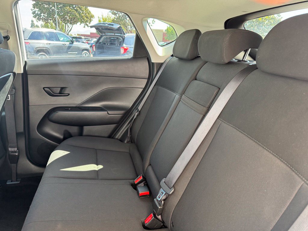 Used 2024 Hyundai Kona SEL FWD image 17