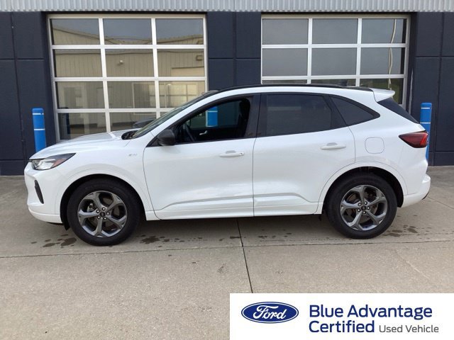 Used 2023 Ford Escape ST-Line w/ Tech Pack #1 AWD/4WD image 1