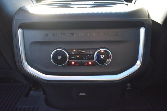 Used 2025 Ford Expedition Platinum w/ Stealth Performance Package AWD/4WD image 41