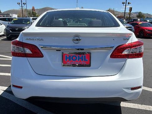 Used 2015 Nissan Sentra SV w/ Style Package FWD image 4
