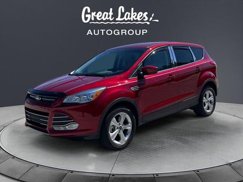 Used 2015 Ford Escape SE FWD image 1