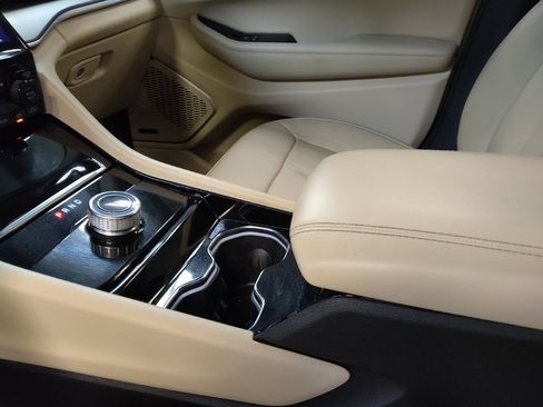 Used 2021 Jeep Grand Cherokee L Limited image 26