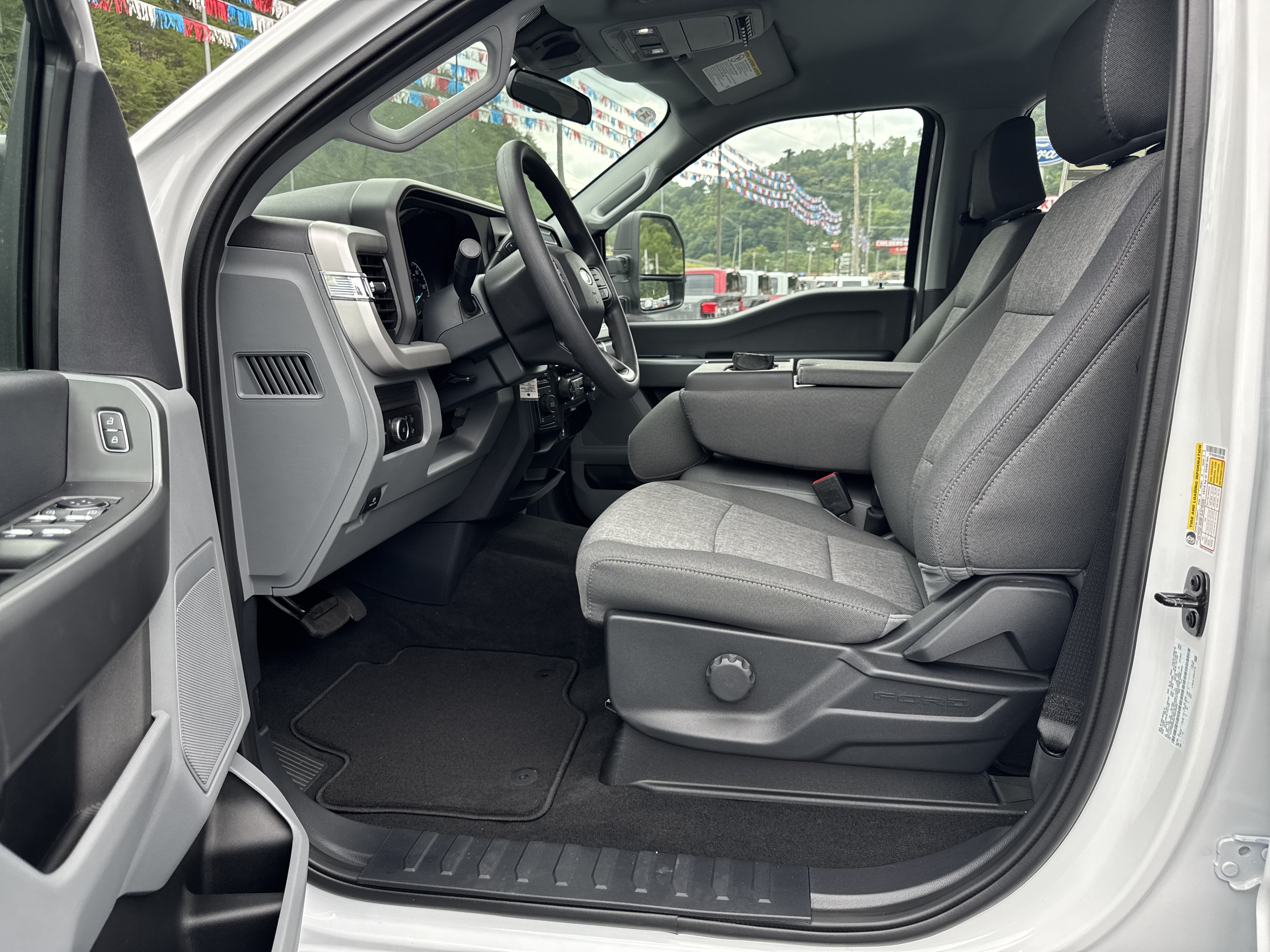 New 2026 Ford F250 XL w/ STX Appearance Package AWD/4WD image 11