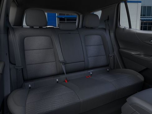 New 2026 Chevrolet Equinox LT w/ LPO, Floor Liner Package FWD image 17
