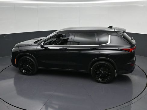 Used 2023 Mitsubishi Outlander SE FWD image 24