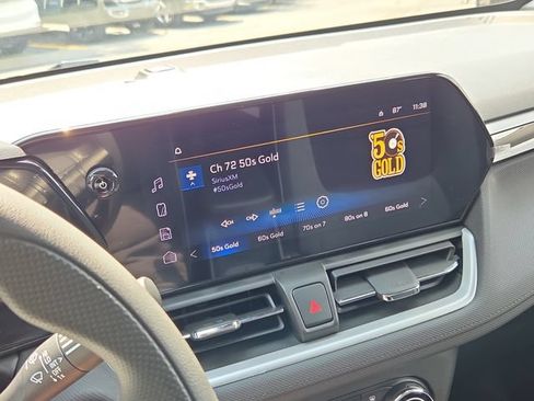 Used 2025 Chevrolet TrailBlazer LS w/ LS Convenience Package FWD image 27