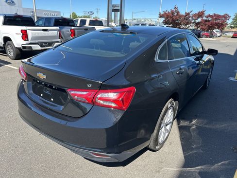 Used 2020 Chevrolet Malibu LT FWD image 5