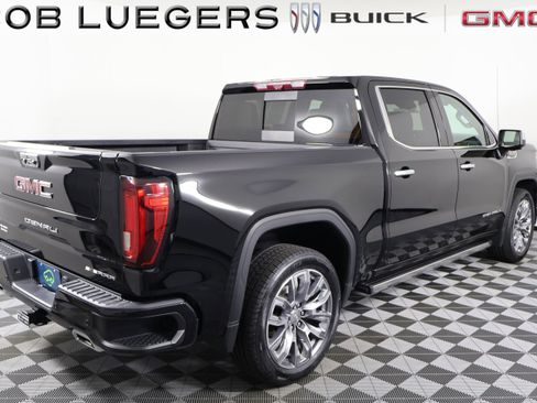 Certified 2022 GMC Sierra 1500 Denali w/ Denali Reserve Package AWD/4WD image 7