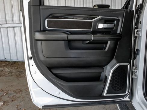 Used 2021 RAM 2500 Laramie AWD/4WD image 47