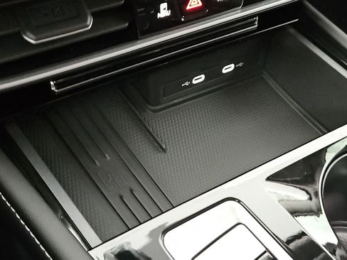 New 2026 Volkswagen Atlas SEL Premium R-Line AWD/4WD image 33