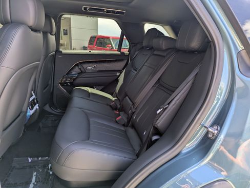 New 2025 Land Rover Range Rover Sport Dynamic SE image 17