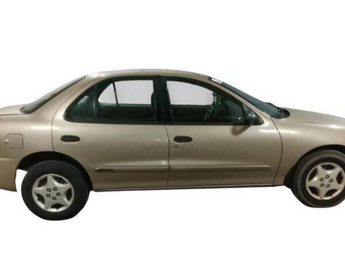 Used 2004 Chevrolet Cavalier Sedan w/ Preferred Equipment Group FWD image 7