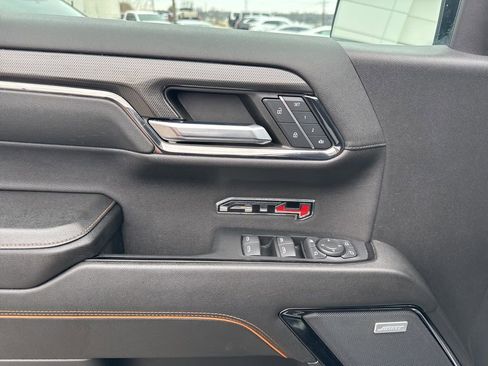 Used 2024 GMC Sierra 1500 AT4 w/ AT4 Preferred Package image 15