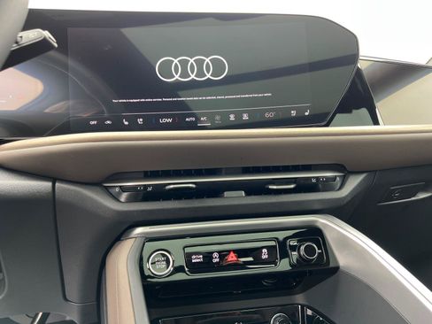 Certified 2025 Audi Q5 Prestige AWD/4WD image 29