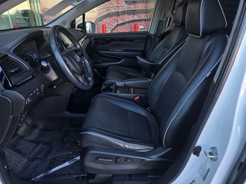 Used 2022 Honda Odyssey Elite image 17