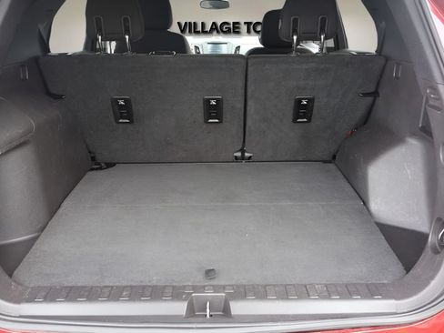Used 2018 Chevrolet Equinox LT FWD image 15