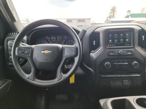 Used 2019 Chevrolet Silverado 1500 Custom w/ Custom Value Package image 10