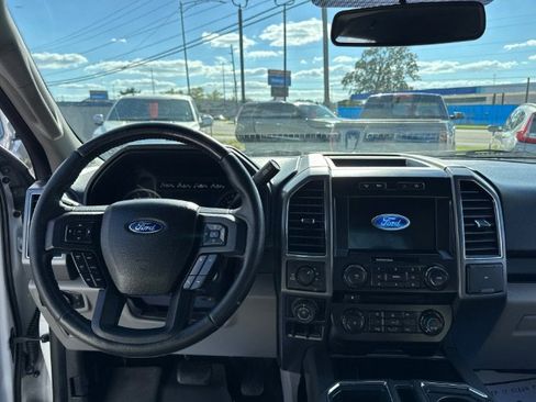 Used 2018 Ford F150 XLT w/ Equipment Group 302A Luxury image 14
