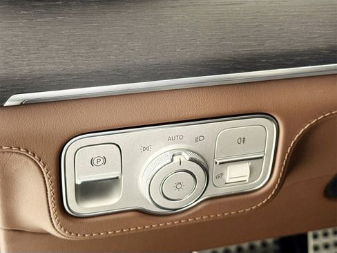 New 2025 Mercedes-Benz GLE 63 AMG S image 11