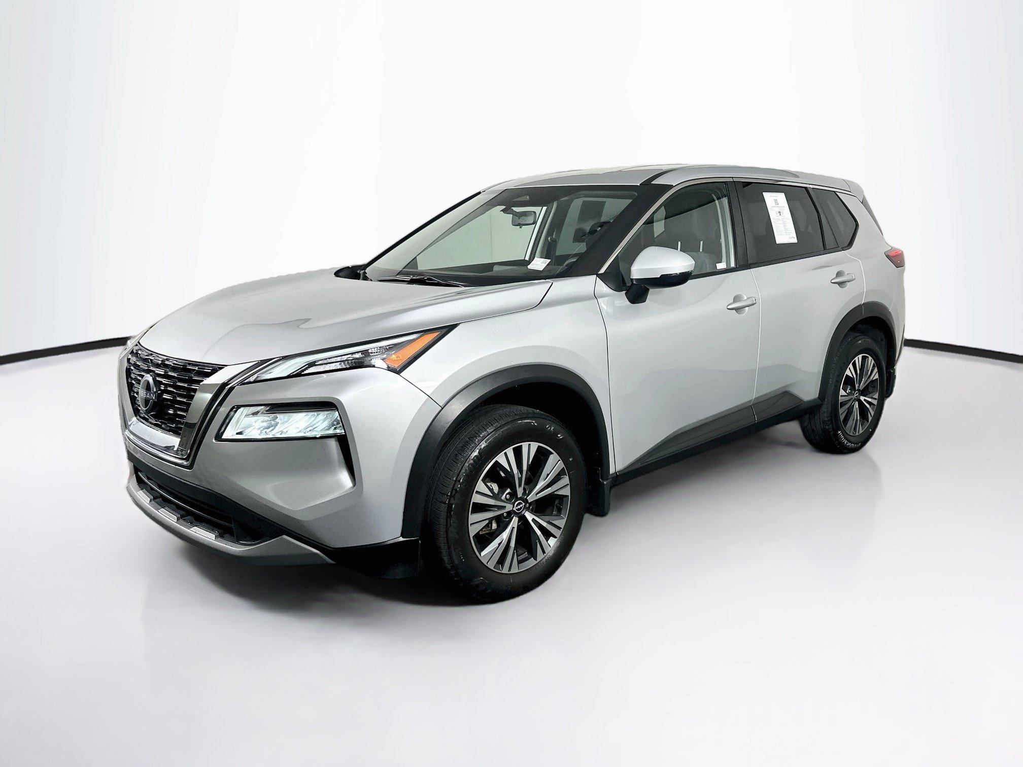 Used 2023 Nissan Rogue SV FWD image 3