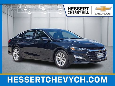 Used 2024 Chevrolet Malibu LT FWD image 1