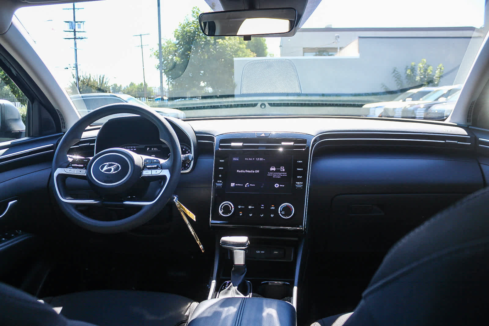 Certified 2024 Hyundai Tucson SE FWD image 16
