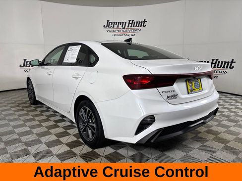 Used 2024 Kia Forte LXS FWD image 9