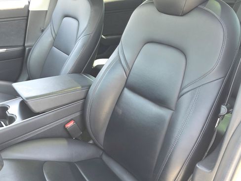 Used 2018 Tesla Model 3 Long Range RWD image 11