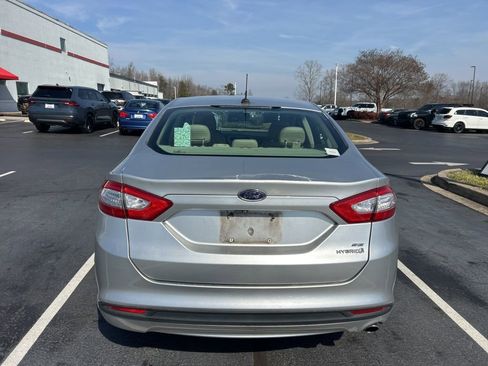 Used 2014 Ford Fusion SE w/ Equipment Group 502A image 5