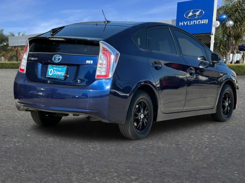 Used 2012 Toyota Prius Four FWD image 3