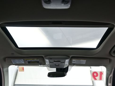 Used 2019 Toyota Tundra Platinum image 15