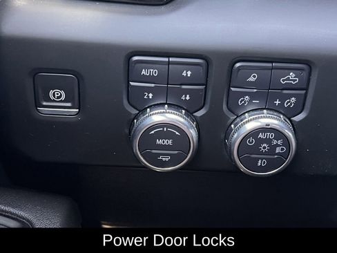 Used 2024 GMC Sierra 1500 AT4 w/ Technology Package image 25