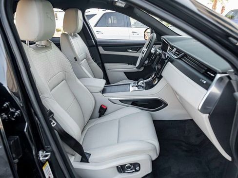 New 2026 Jaguar F-PACE R-Dynamic S image 27