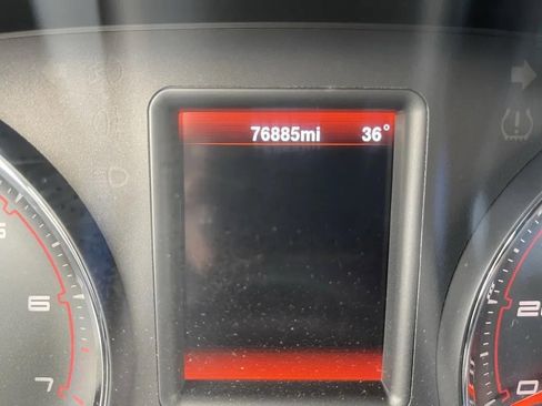 Used 2013 Dodge Charger SE w/ Connectivity Group image 22