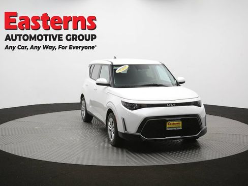 Used 2023 Kia Soul LX FWD image 49