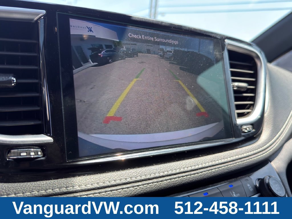 Used 2026 Chrysler Pacifica Limited FWD image 15