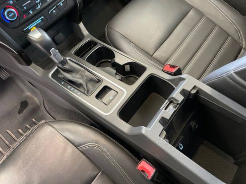 Used 2017 Ford Escape Titanium AWD/4WD image 10