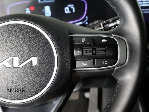Used 2025 Kia Sportage EX w/ Premium Package FWD image 41