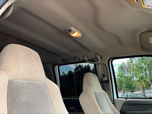 Used 2003 Ford F350 XLT RWD image 13