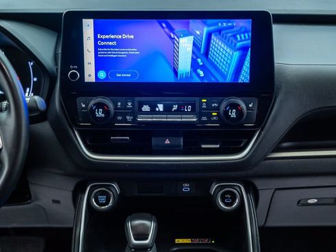 Certified 2025 Toyota Grand Highlander AWD image 25