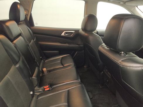 Used 2017 Nissan Pathfinder Platinum w/ Midnight Edition Package AWD/4WD image 19