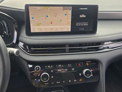 Used 2025 INFINITI QX60 Luxe w/ Black Edition image 4