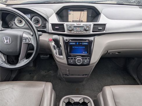 Used 2014 Honda Odyssey EX-L image 19